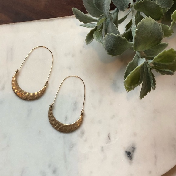 The Scarlett - Semi-Circle Vintage Gold Hoops - Picture 3 of 6